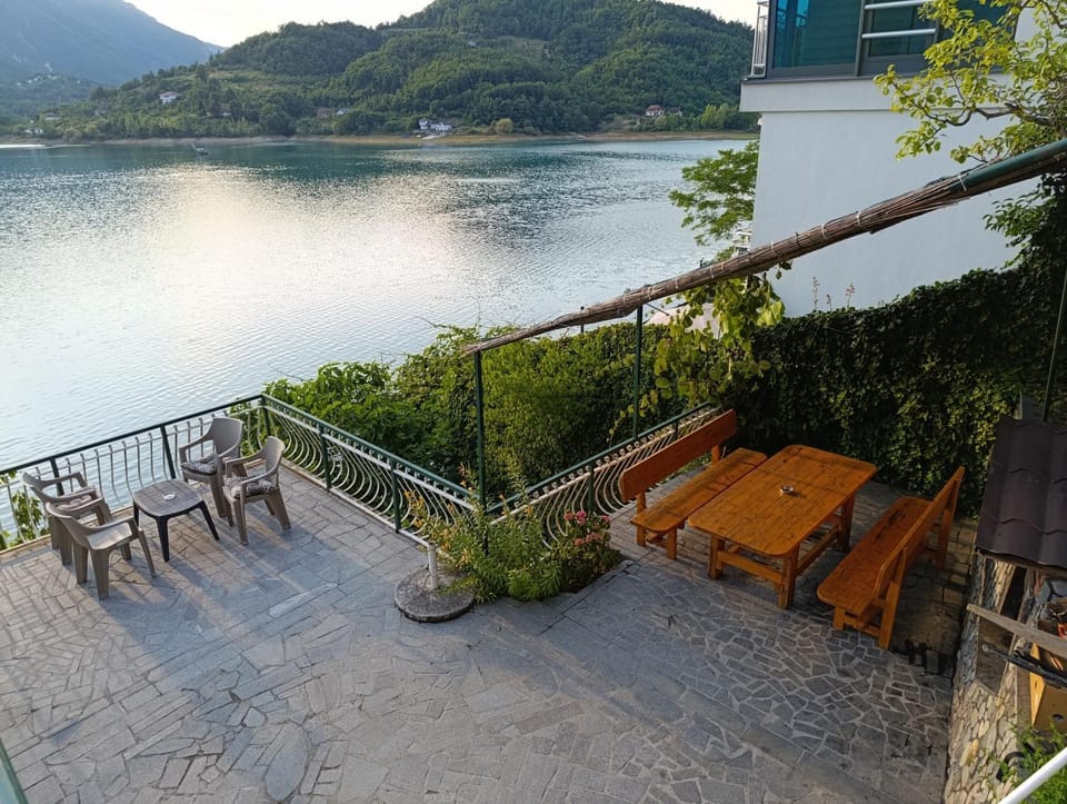 Vikendica "Odmor" - Jablaničko jezero House in Federation of Bosnia and Herzegovina