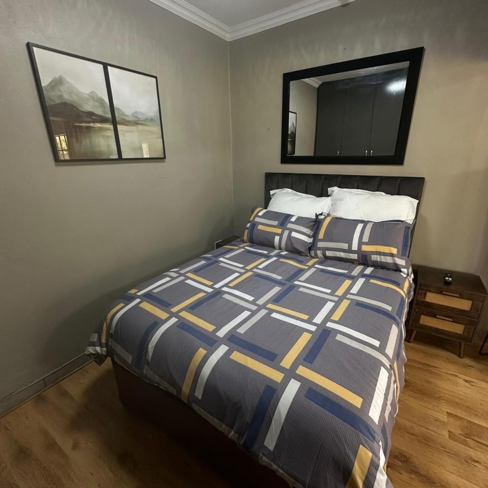 SunsetSunrise Country Farm 3 Bedroom House Bed and Breakfast in Gauteng