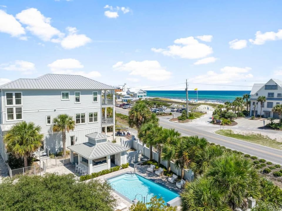 Beachside Bliss by Stay on 30a, Ocean View Private Pool House in South Walton County