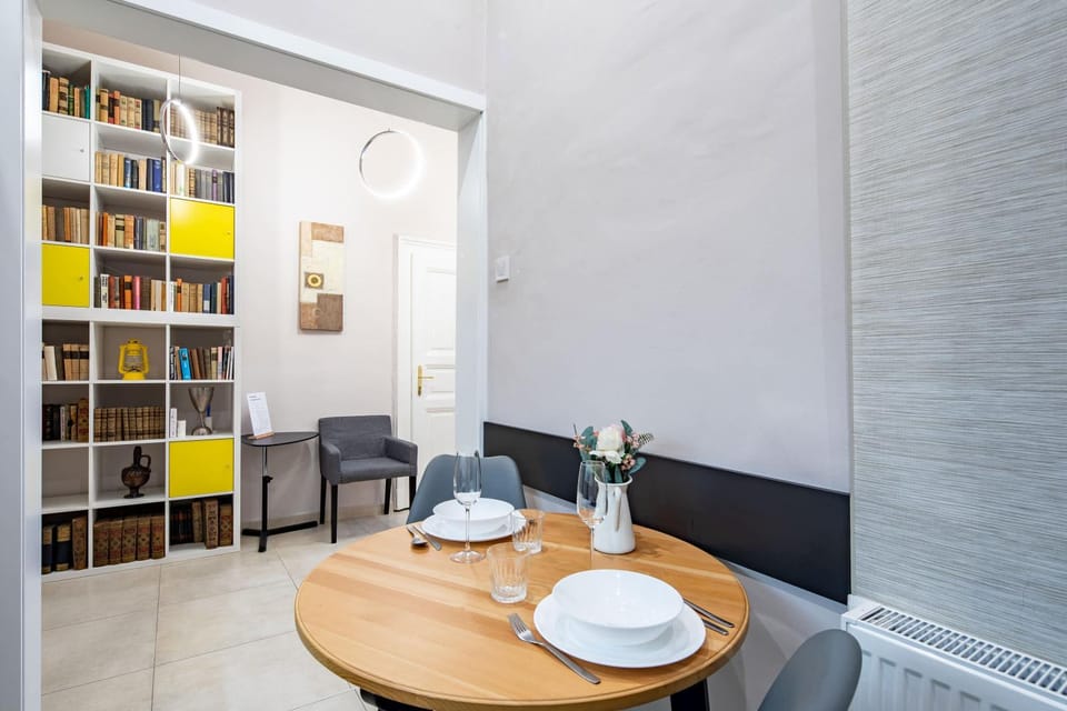 Modern Central Smart Home Apartment in Budapest