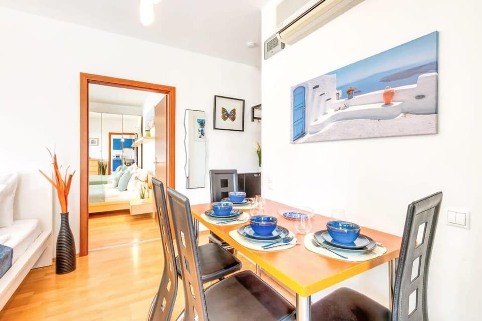 River View - Sunny - Comfy Apartment in Budapest