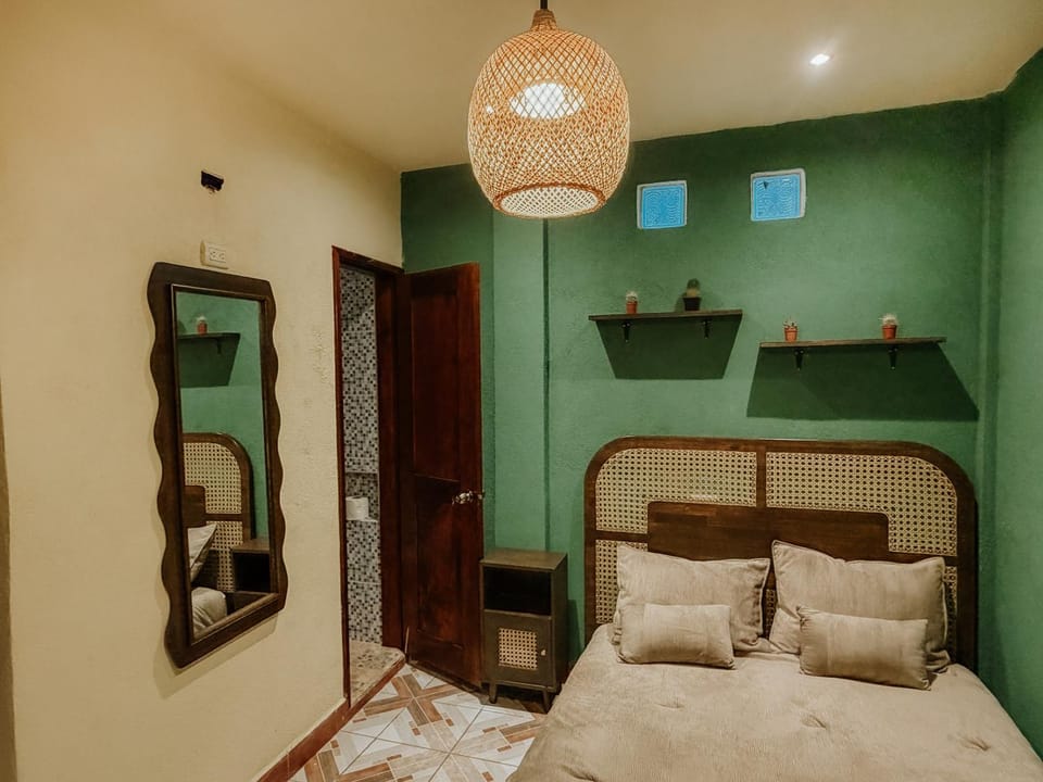 Bed, Photo of the whole room