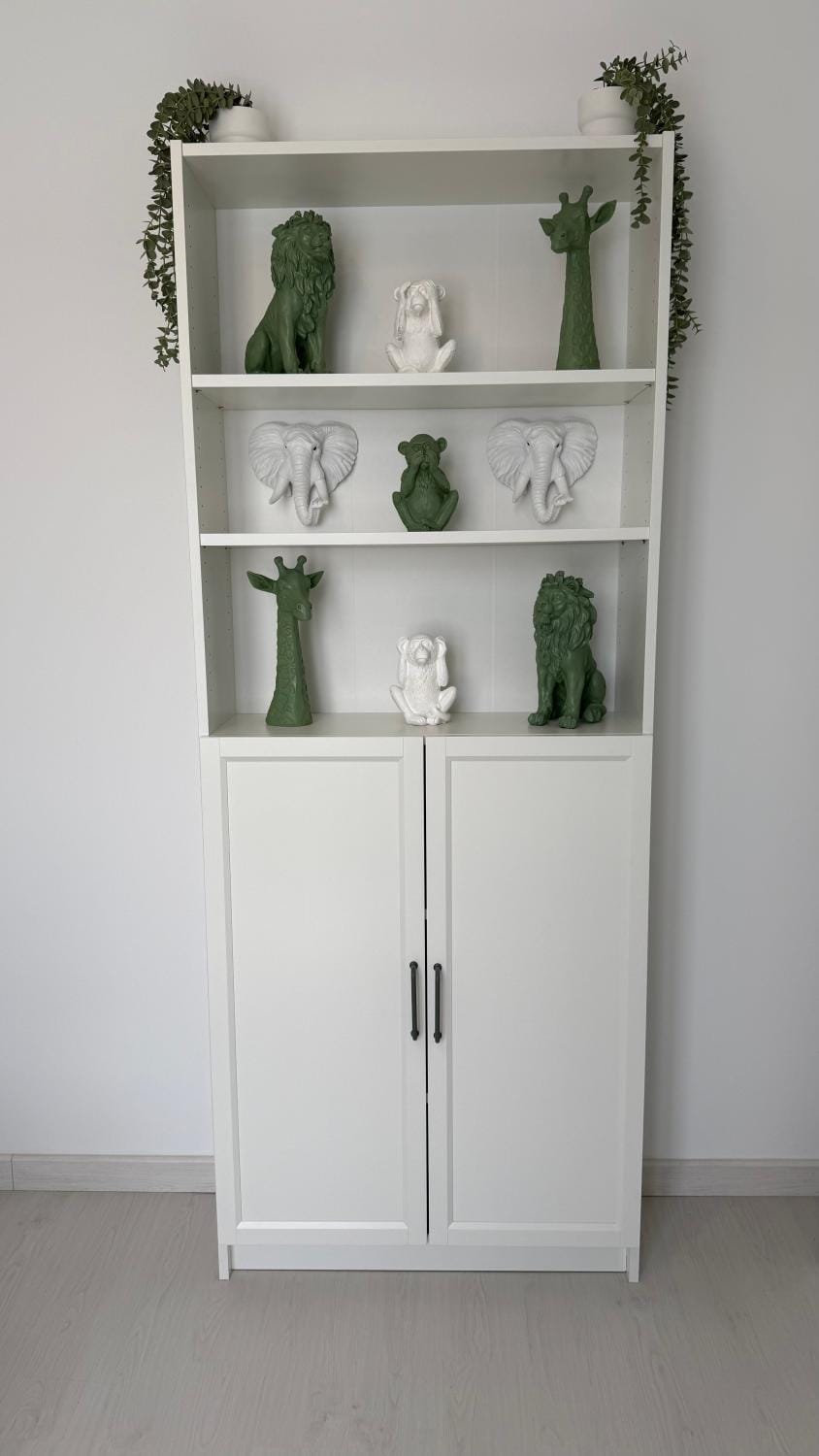 Decorative detail, wardrobe