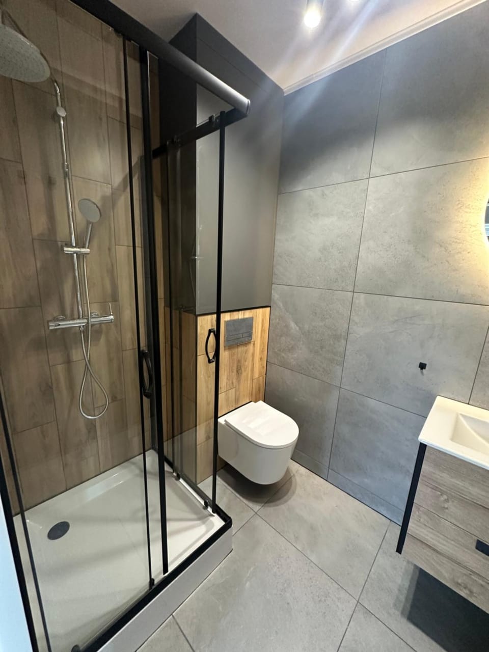 Shower, Bathroom