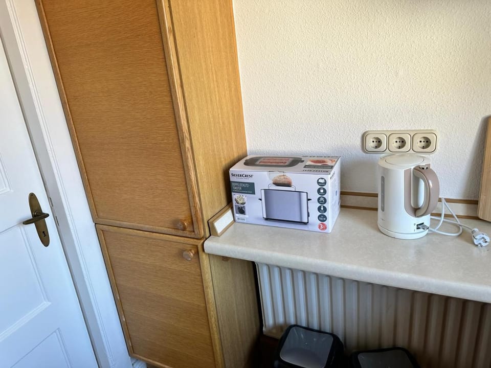 Coffee/tea facilities, Kitchen or kitchenette, toaster