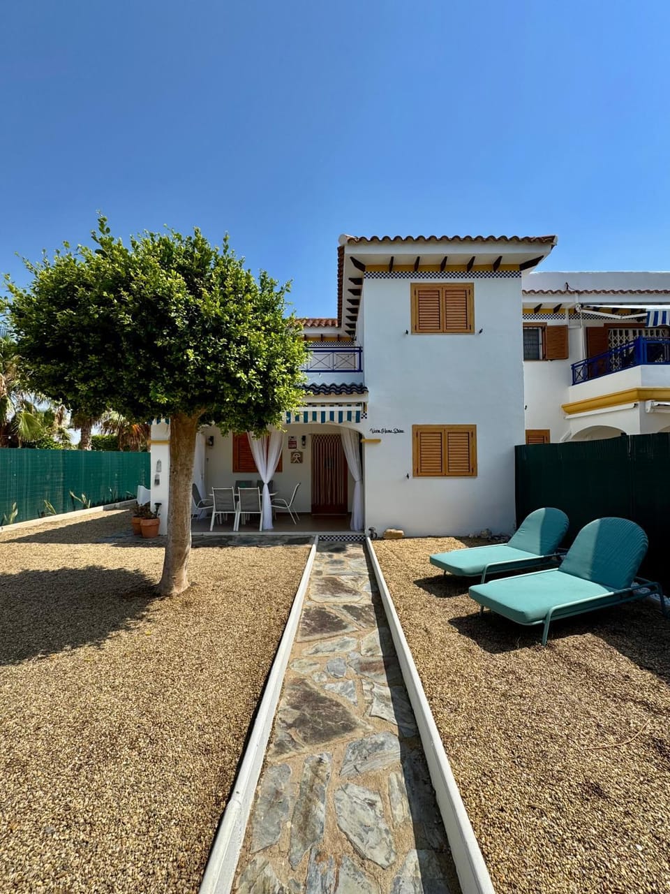Garden view, sunbed