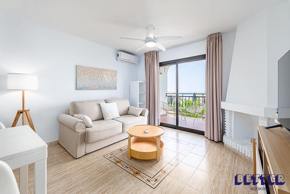 2 BR Seaviews Close to Beach By Better Bookings Apartment in Sitio de Calahonda
