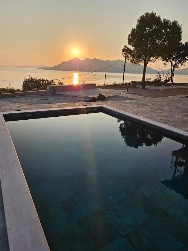 Sea view, Swimming pool, Sunrise
