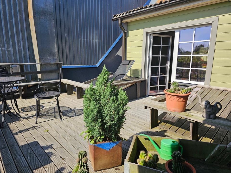 Balcony/Terrace, Balcony/Terrace