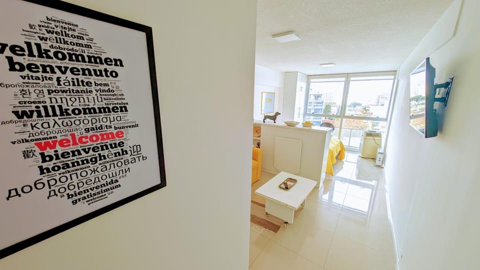 Living room, Photo of the whole room