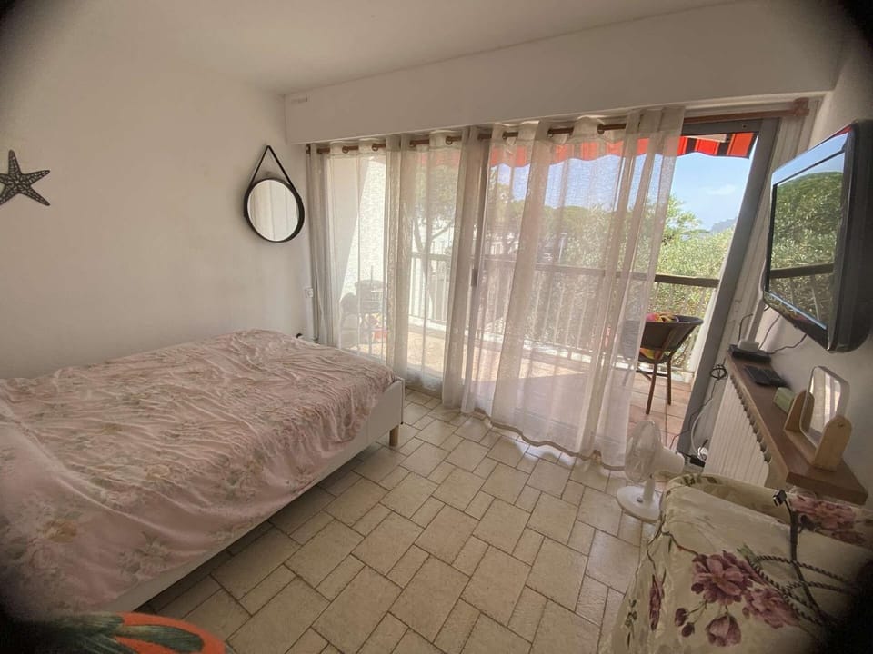 Bed, Bedroom, furniture