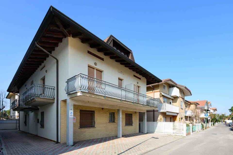 Property building, Summer