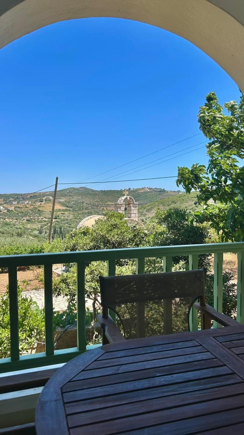 View (from property/room), Balcony/Terrace