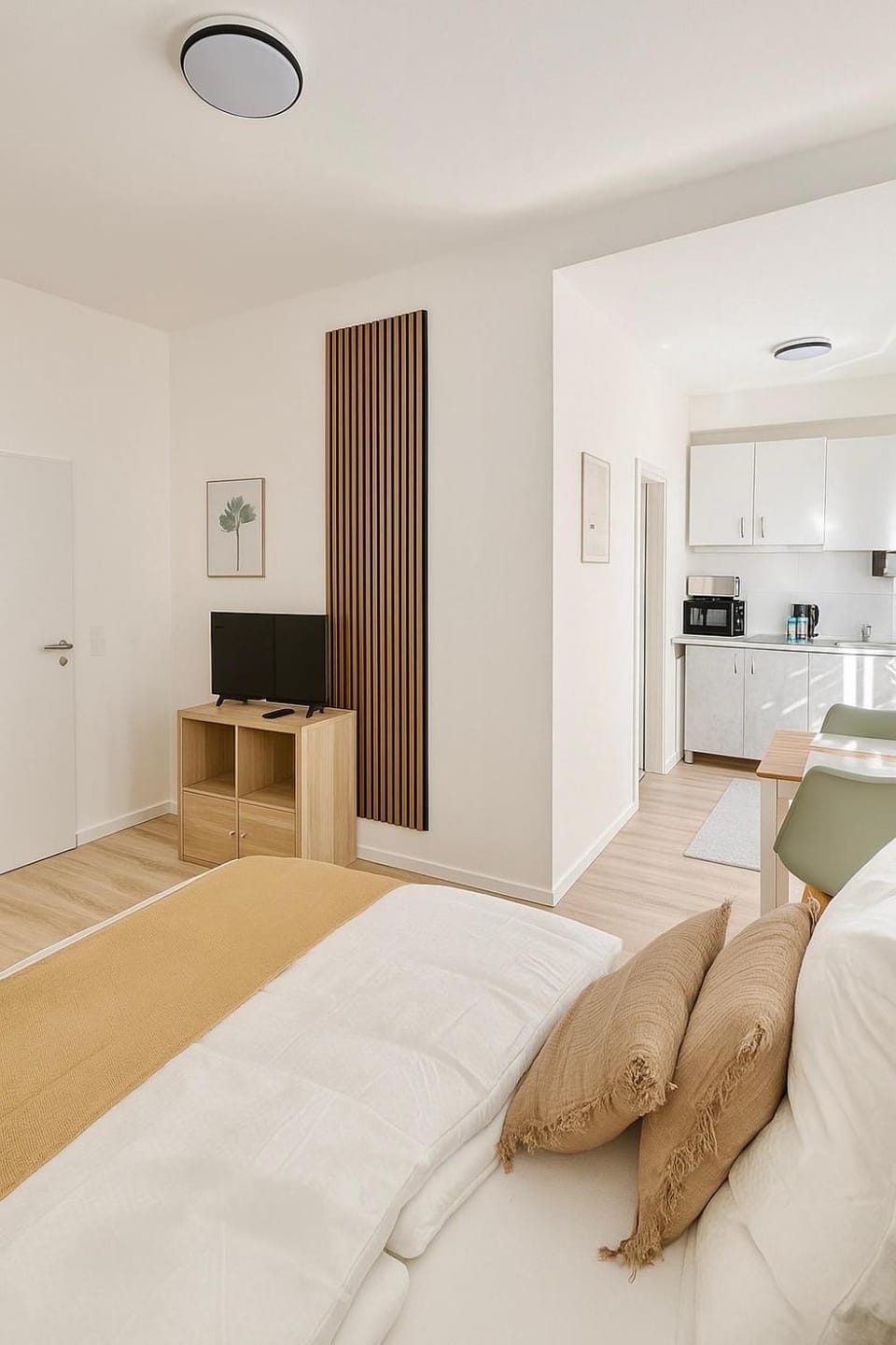 TV and multimedia, Kitchen or kitchenette, Living room