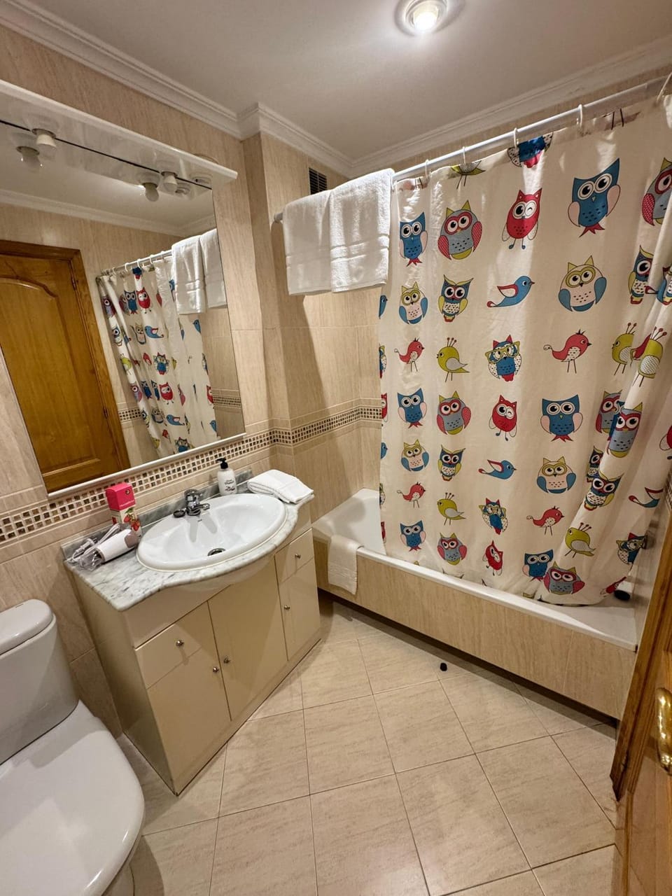 Shower, Bathroom, Bath, towels