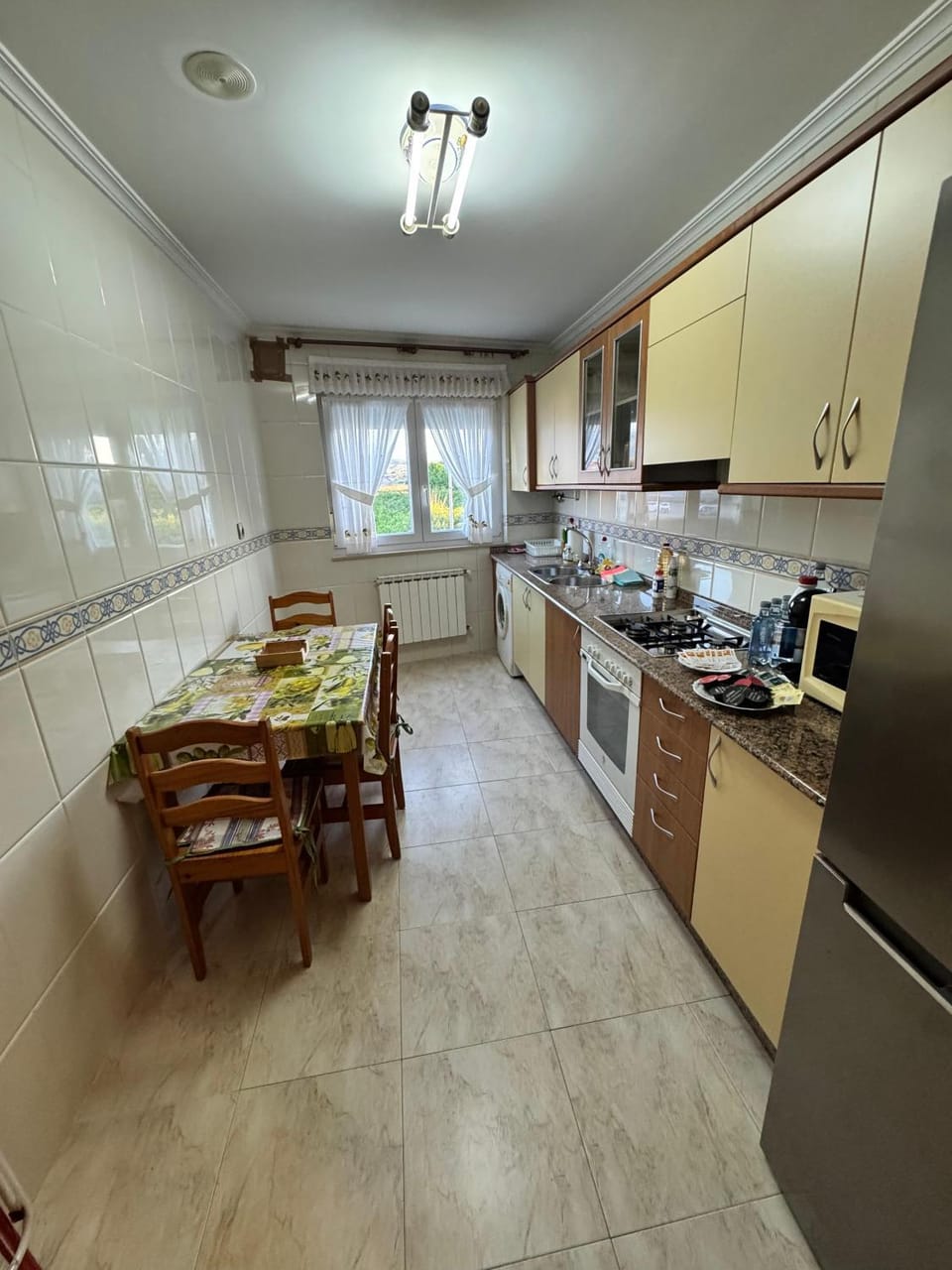 Kitchen or kitchenette, Dining area, oven, stove, toaster