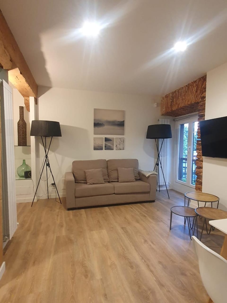 Communal lounge/ TV room