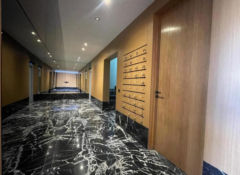 Luxury Modern Studio with Netflix, Kitchen and Free Parking Elite Garden, Marrakesh Apartment in Fez-Meknès