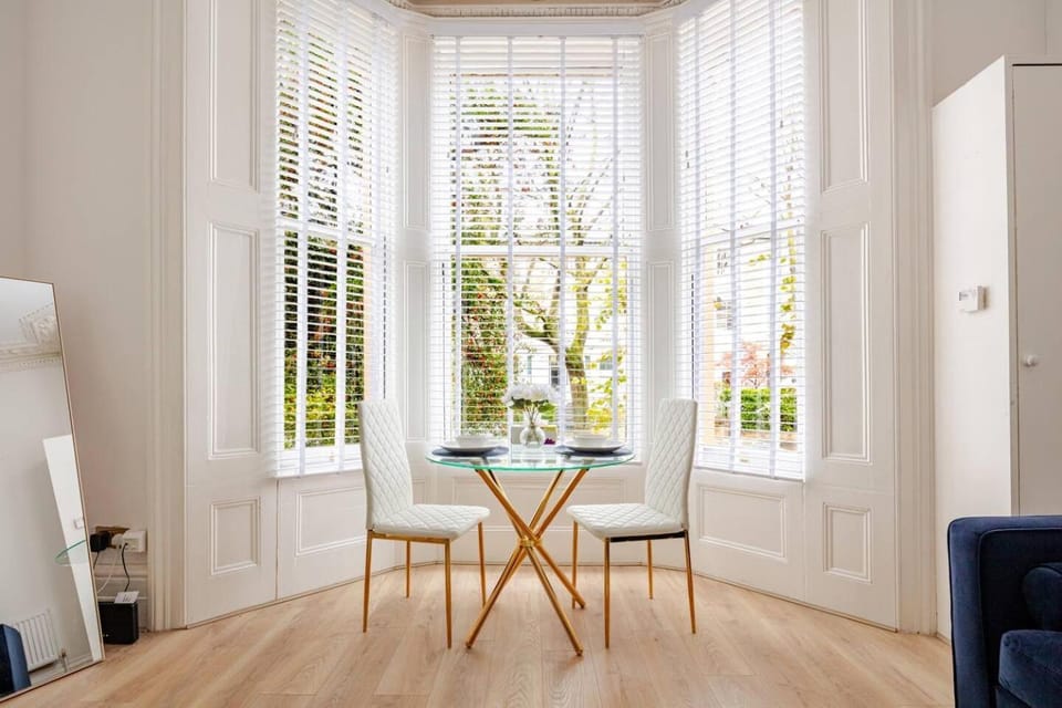 Ladbroke Grove hidden Gem Apartment in City of Westminster