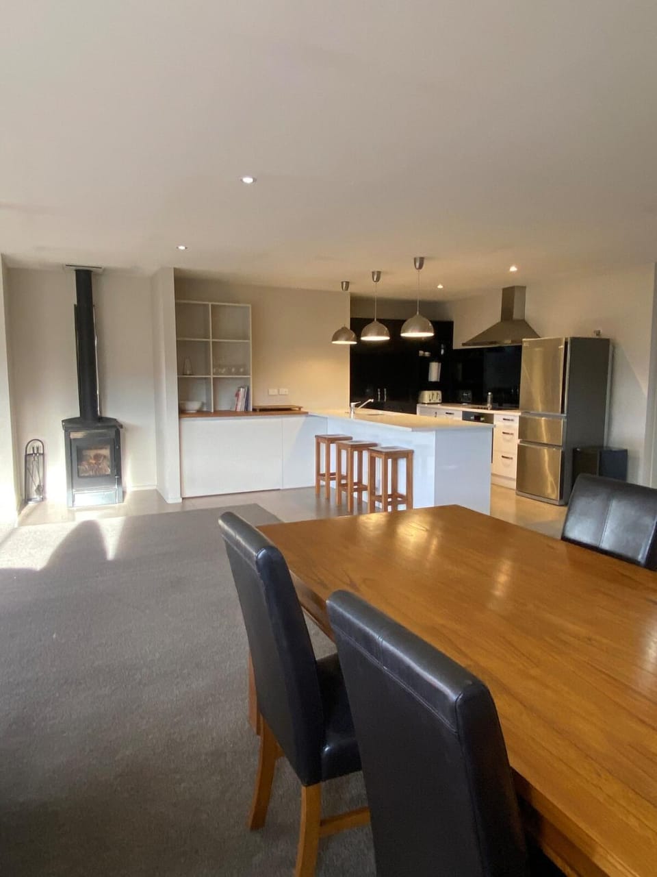 Kitchen or kitchenette, Seating area, Dining area