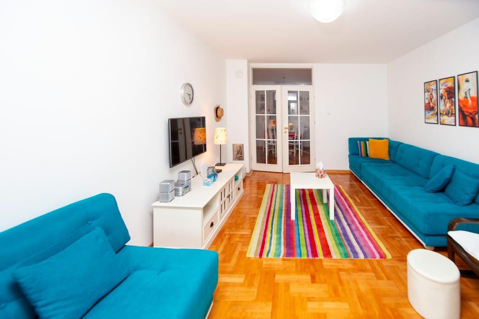 TV and multimedia, Living room