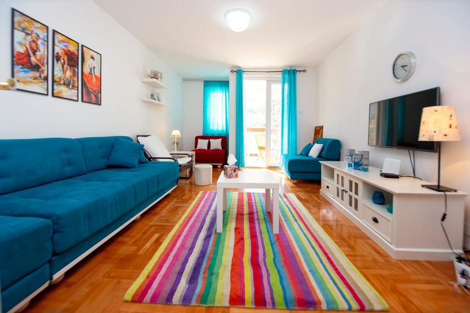 TV and multimedia, Living room