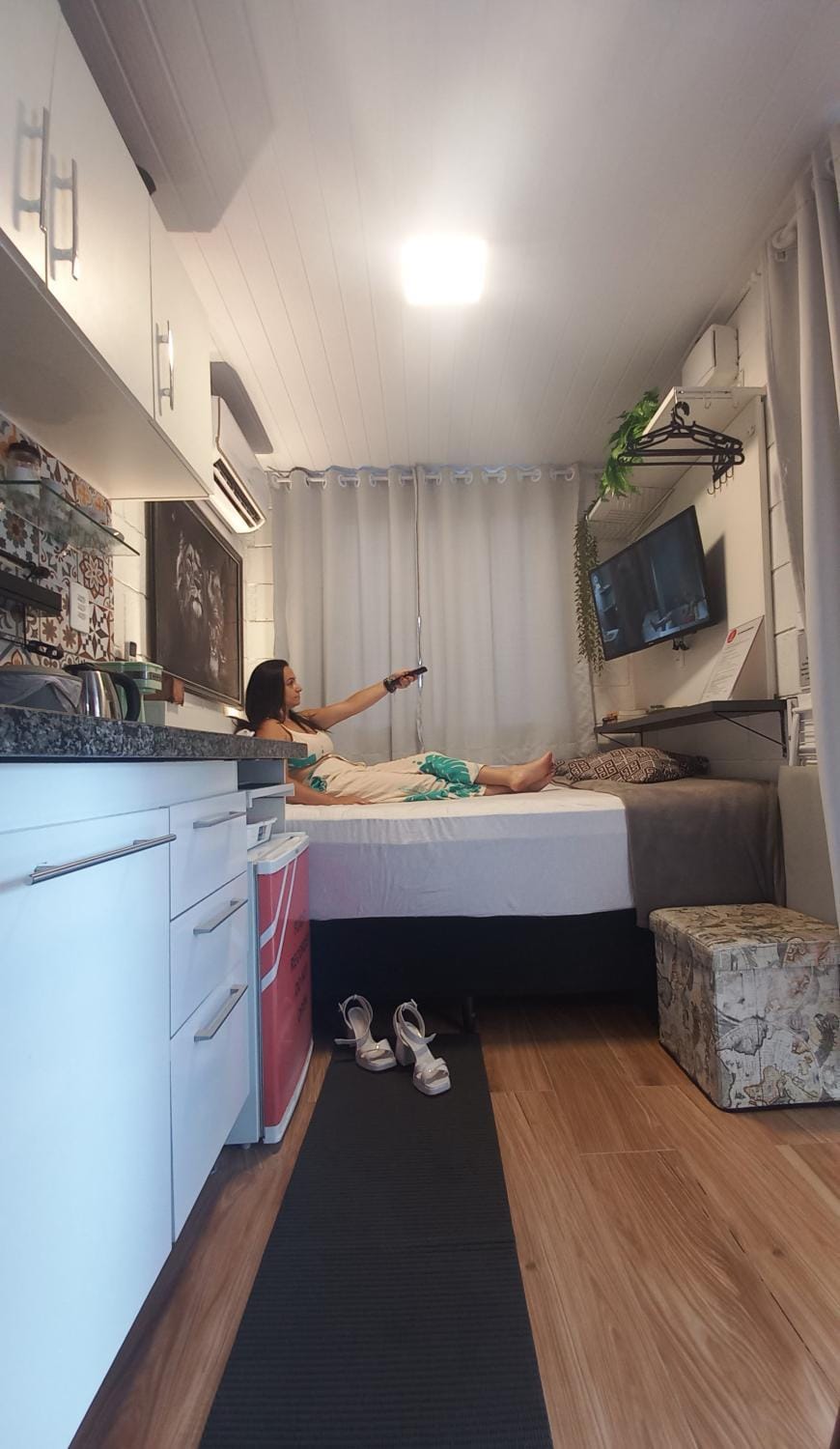 TV and multimedia, Kitchen or kitchenette, Photo of the whole room