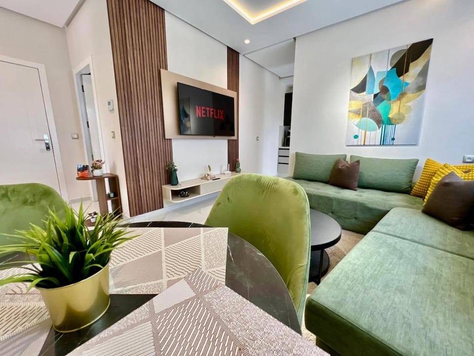 Communal lounge/ TV room, TV and multimedia, Living room
