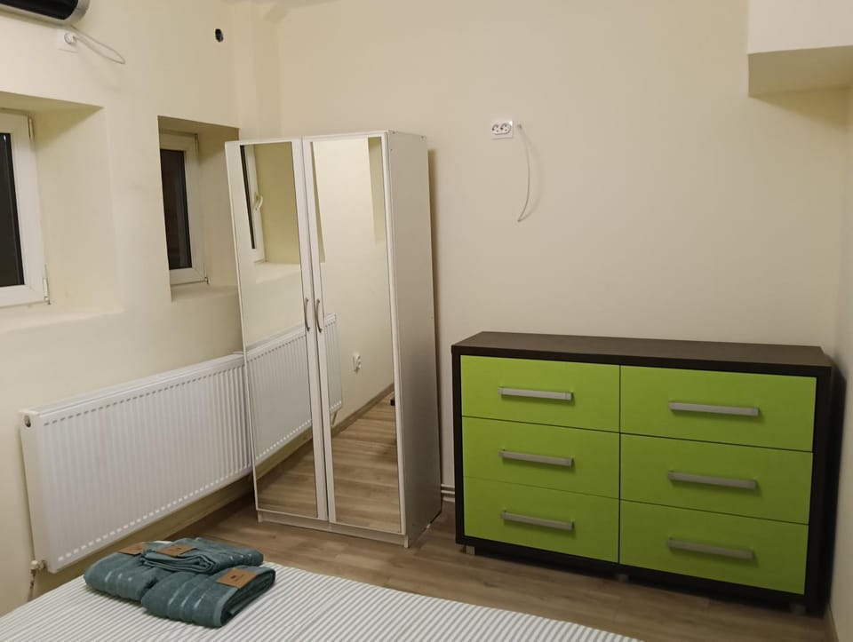 Spital 1 cameră studio Apartment in Romania