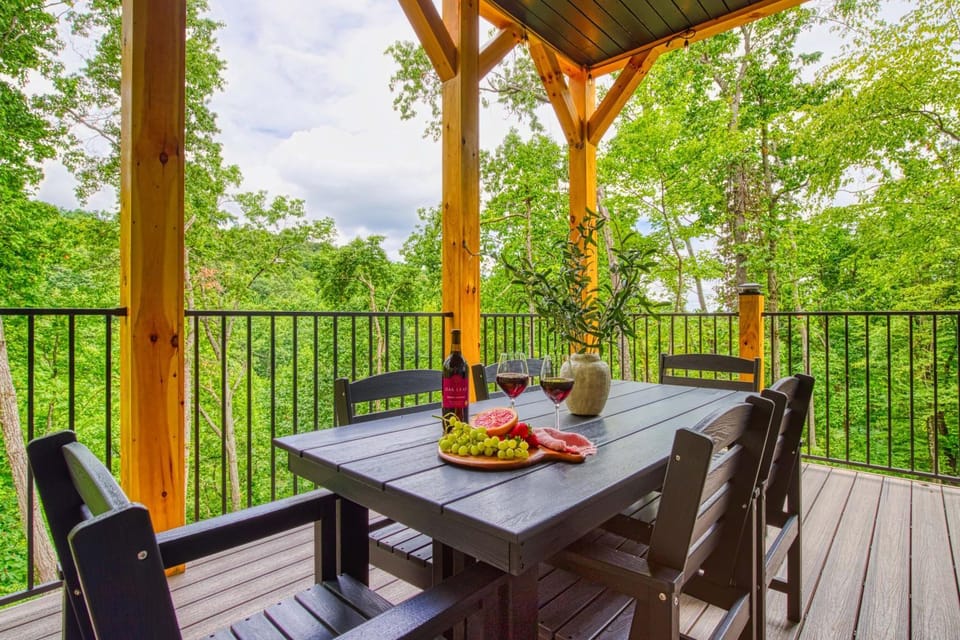 Patio, Spring, Day, Garden, View (from property/room), Balcony/Terrace, Dining area, Garden view