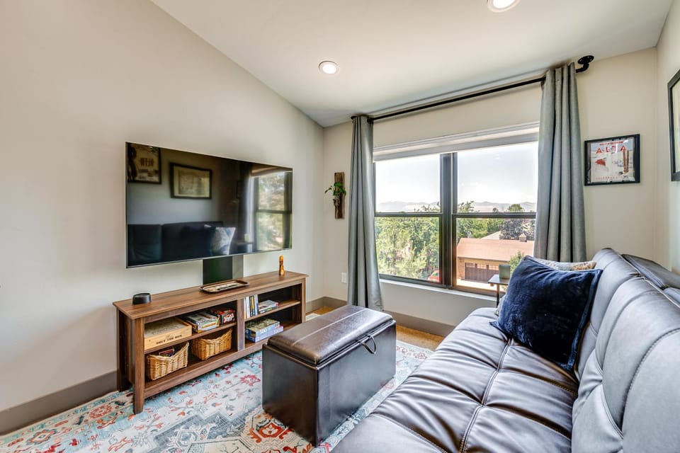 Mtn-View SLC Escape! Explore Trails & Lakes Apartment in Cottonwood Heights