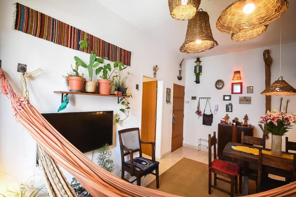 Apt 2 bedrooms, garden & art Apartment in Sao Paulo City