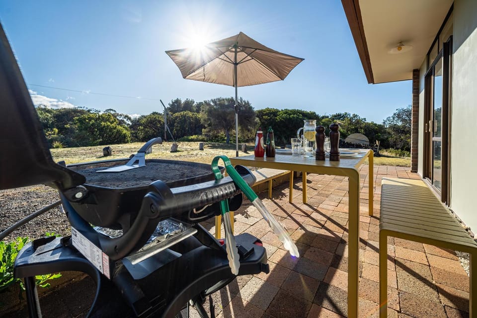 Patio, Day, BBQ facilities, BBQ facilities, Balcony/Terrace, Seating area, Dining area