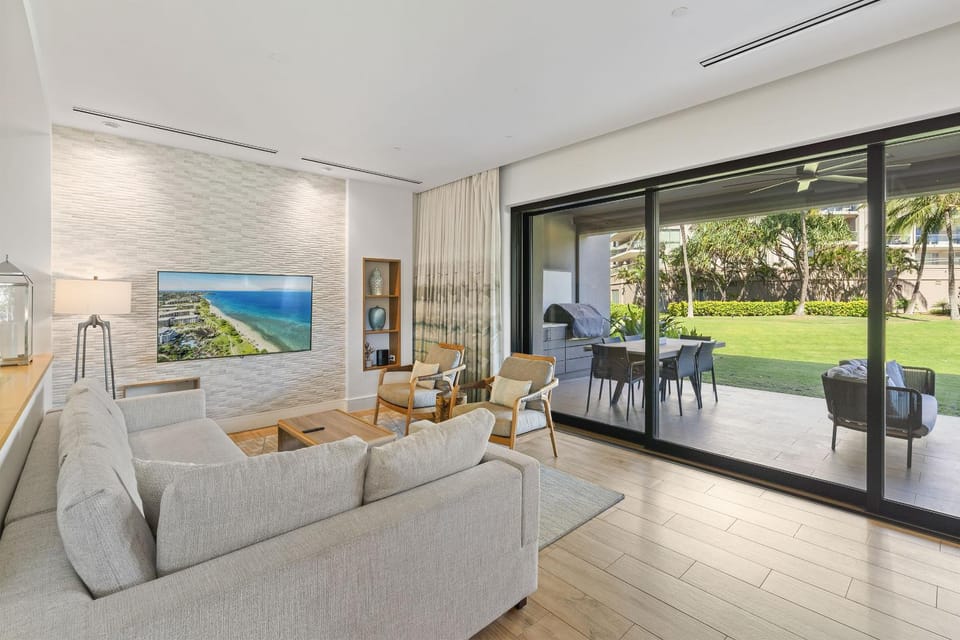 Honua Kai Luana Garden Villas 7B - Luxurious Ground Level, Private Lanai & BBQ House in Kaanapali