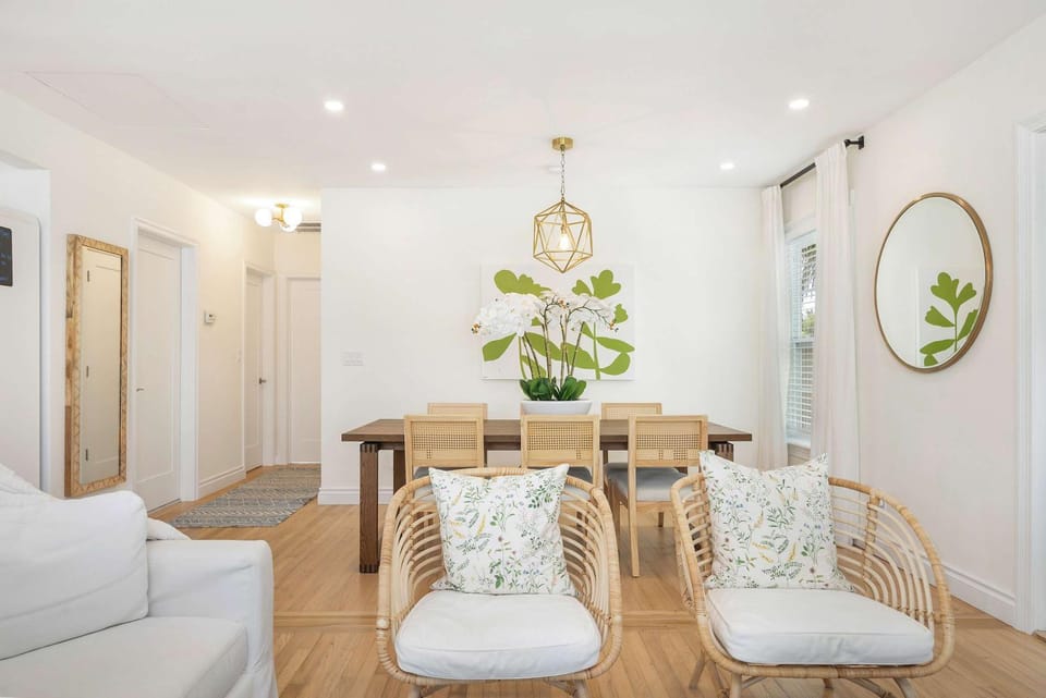 The Blue Door Villa House in West Palm Beach
