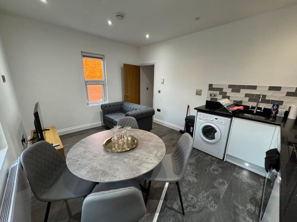 Modern 2 Bed Flat in Northampton Apartment in Northampton