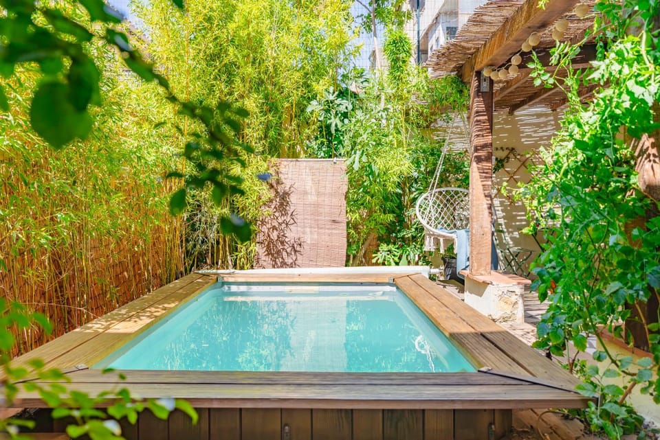 Patio, Spring, Day, Natural landscape, Garden, Garden view, Pool view, Swimming pool, Swimming pool, sunbed