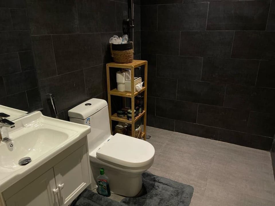 شقه غرفه وصاله واسعه بالقرب من البوليفارد Apartment in Riyadh