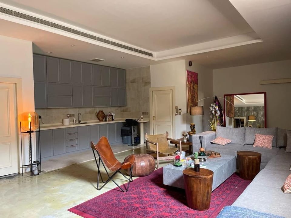 شقه غرفه وصاله واسعه بالقرب من البوليفارد Apartment in Riyadh