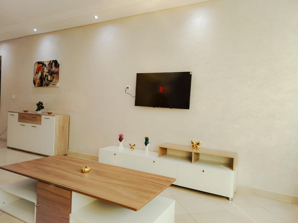 TV and multimedia, Kitchen or kitchenette
