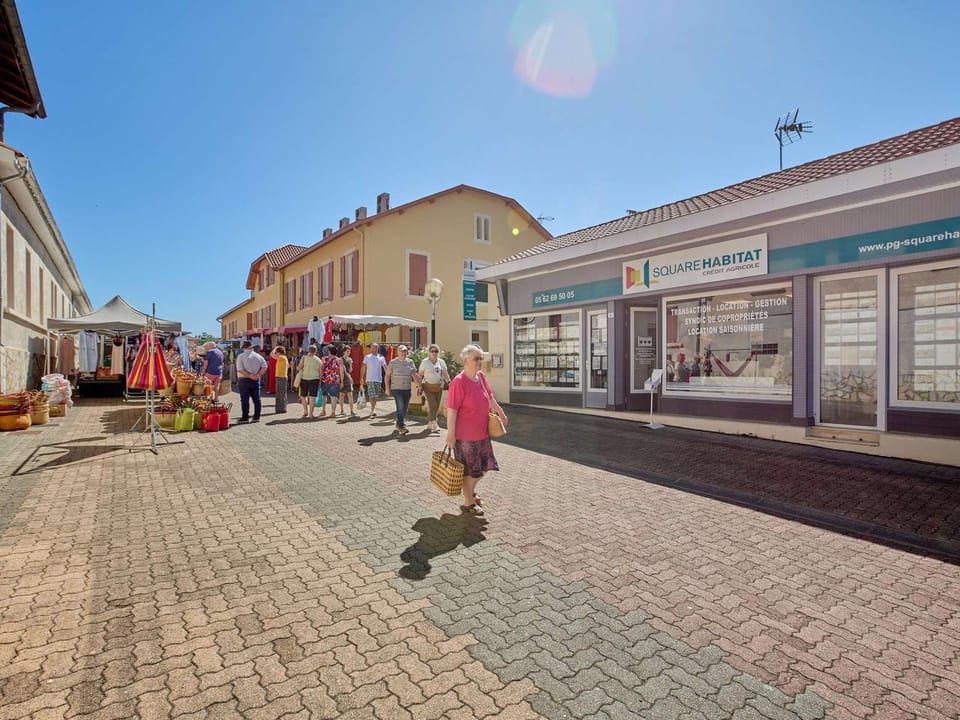 Studio lumineux pour 2 personnes avec balcon, parking et animaux admis - FR-1-841-3 Apartment in Occitanie
