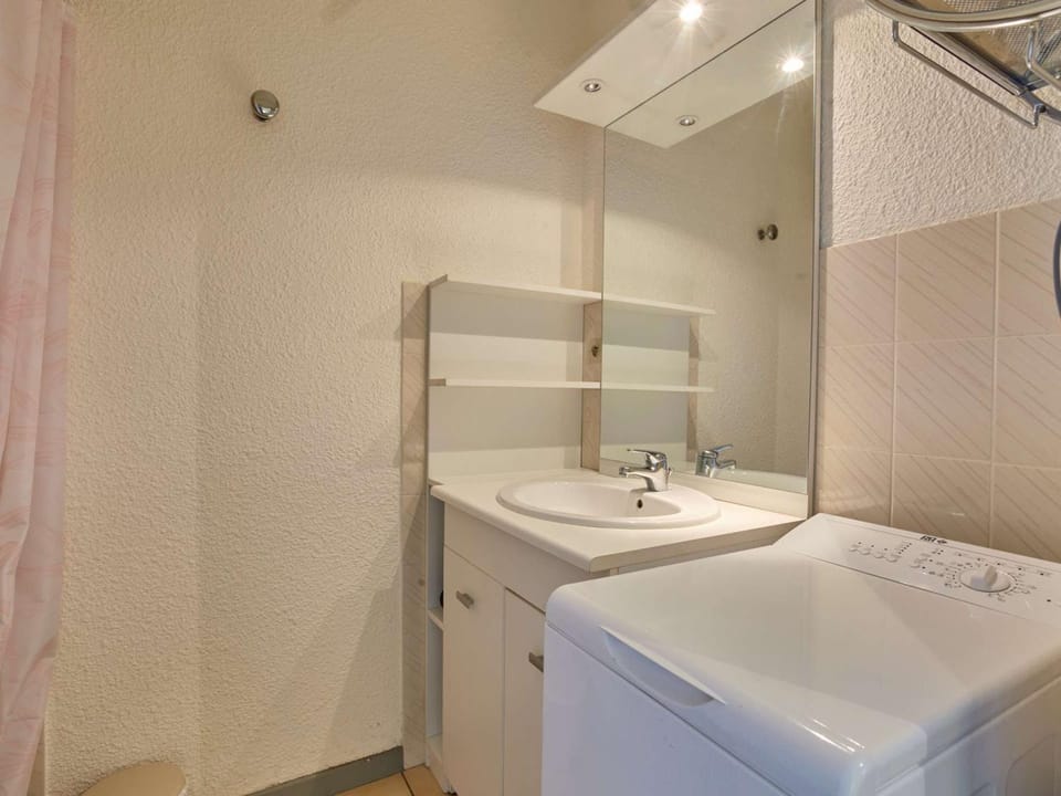 Studio cosy pour 2 avec balcon, parking et Wifi à Barbotan-les-Thermes - FR-1-841-41 Apartment in Occitanie