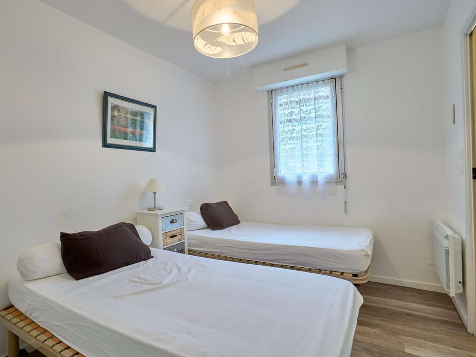 T2 cosy, jardinet, animaux admis, parking et WiFi - FR-1-841-35 Apartment in Occitanie