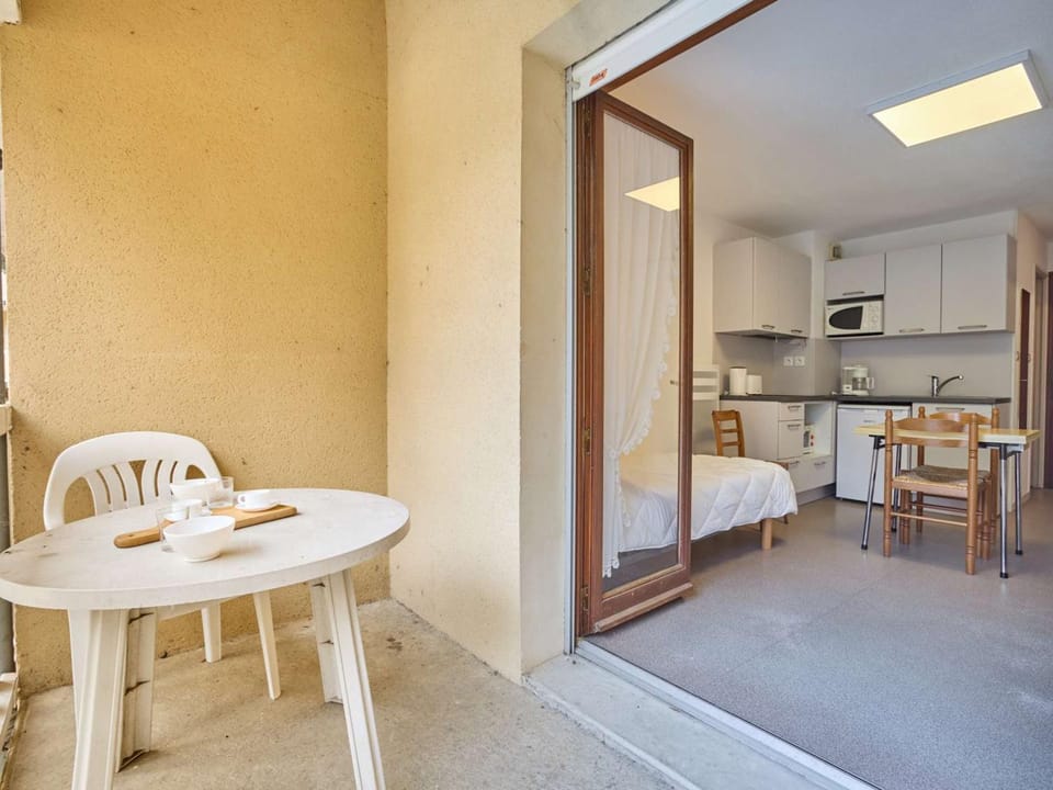 Studio calme avec Wifi et parking à Barbotan-les-Thermes - FR-1-841-37 Apartment in Occitanie