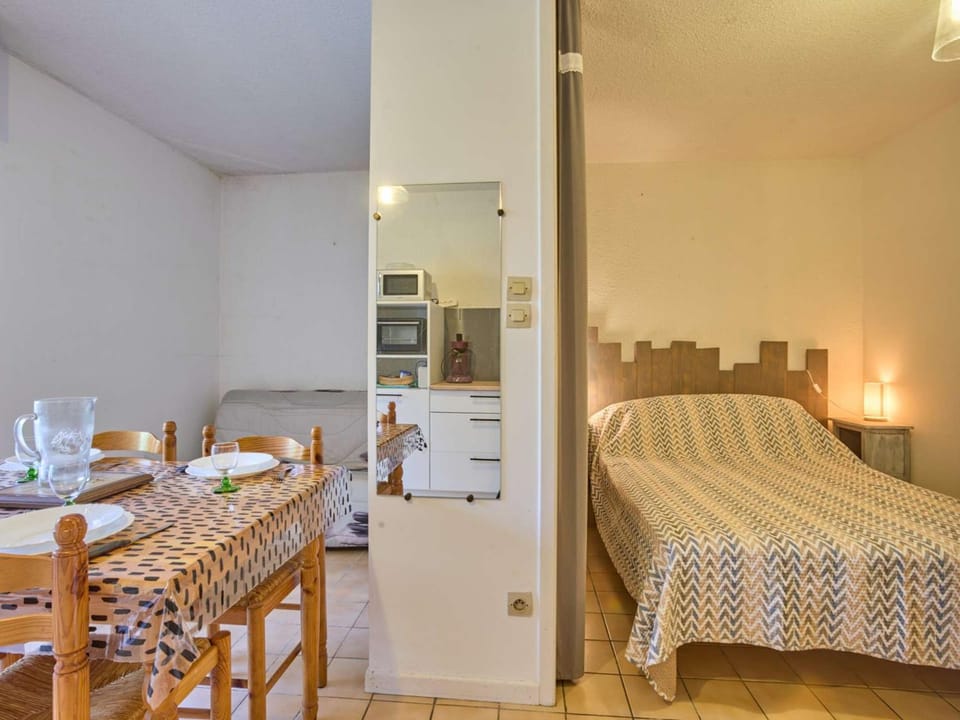 Charmant T1 bis avec jardin privatif à Barbotan-les-Thermes - FR-1-841-64 Apartment in Occitanie