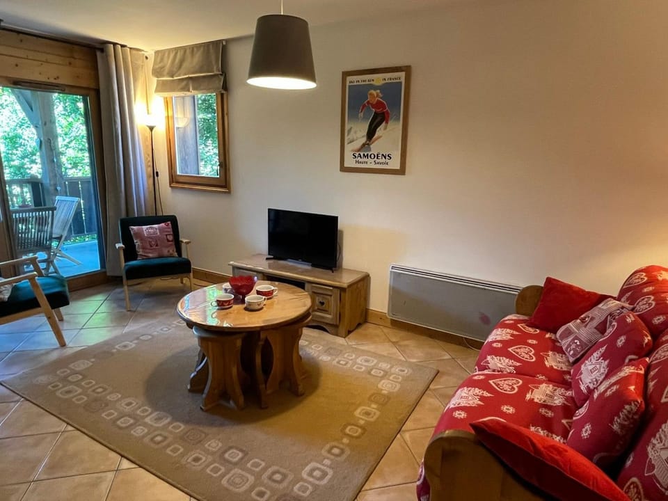 T4 Duplex à Samoëns, standing avec balcon & parking privé - FR-1-629-149 Apartment in Samoëns