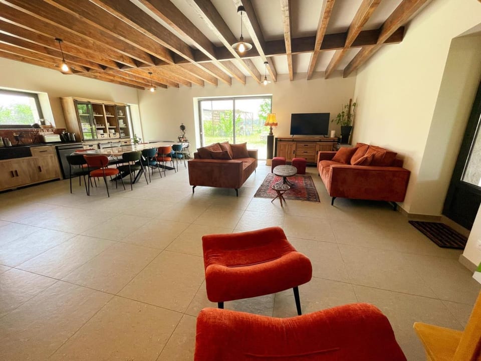 Gîte avec jardin privé, proche des châteaux, animaux admis - FR-1-381-627 House in Centre-Val de Loire