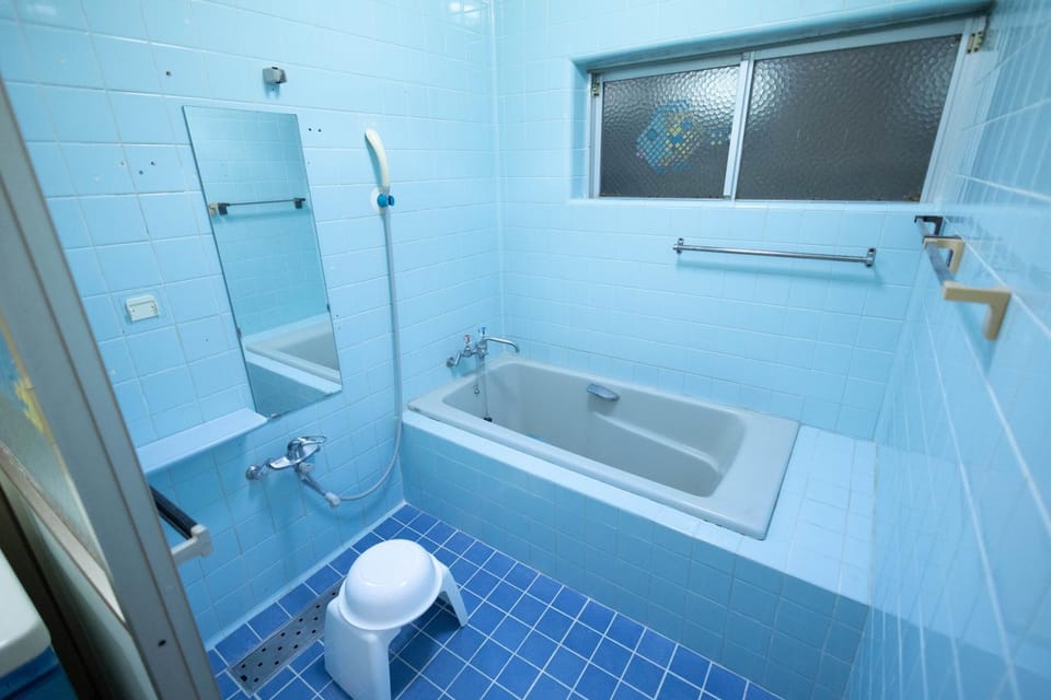 エイトハウス辻 Apartment in Naha