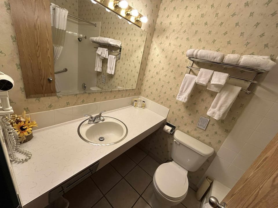 Marina Hotel Hotel in Port Alberni