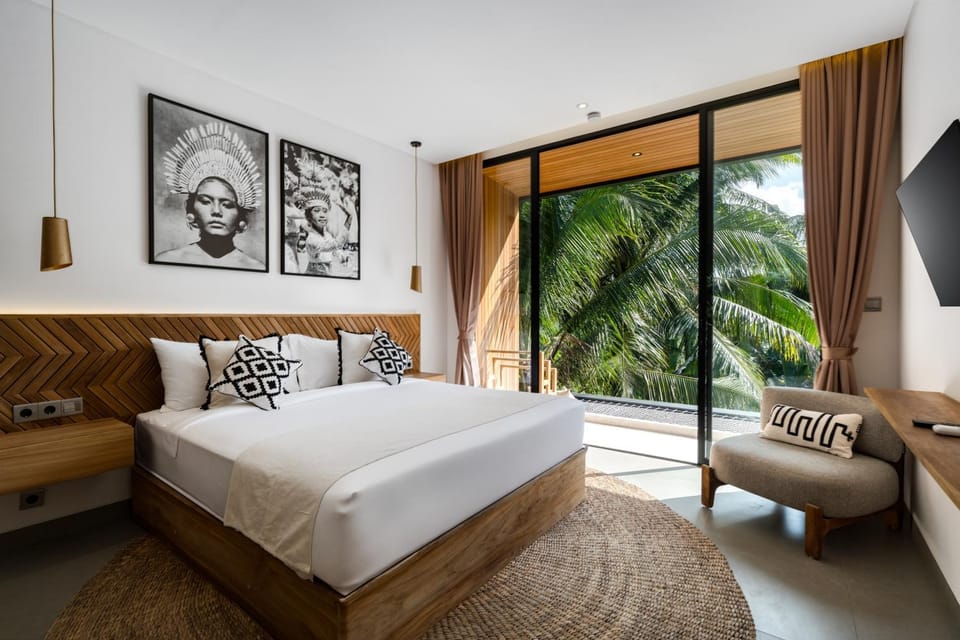 Bed, TV and multimedia, View (from property/room), Bedroom, air conditioner